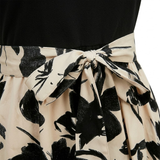 Robe Longue Trapèze à Imprimé Floral avec Ceinture et Manches Bouffantes